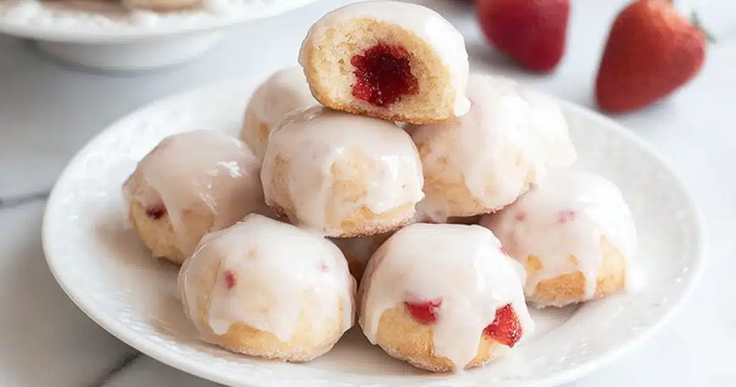 4 Ingredient Keto Strawberry Cottage Cheese Donuts Best Easy Recipe