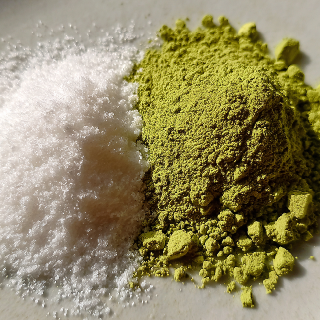 Lakanto Matcha Latte Recipe ingredients monk fruit and matcha